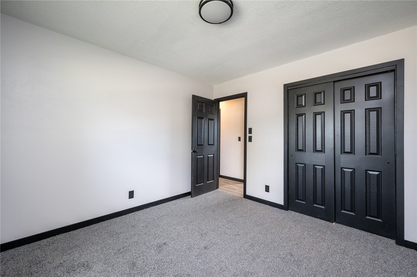 1625 South View NW Cedar Rapids IA 52405