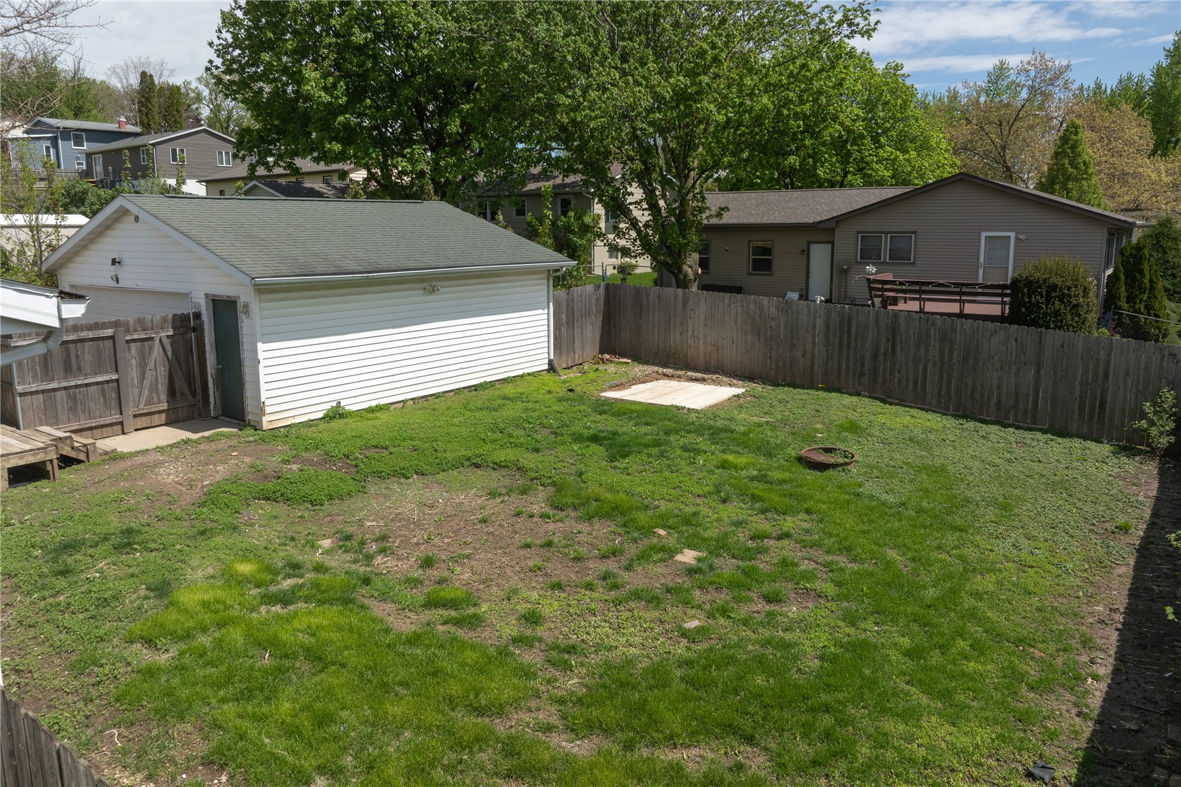 1625 South View NW Cedar Rapids IA 52405