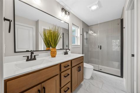 7202 Country Ridge Drive NW Cedar Rapids IA 52405
