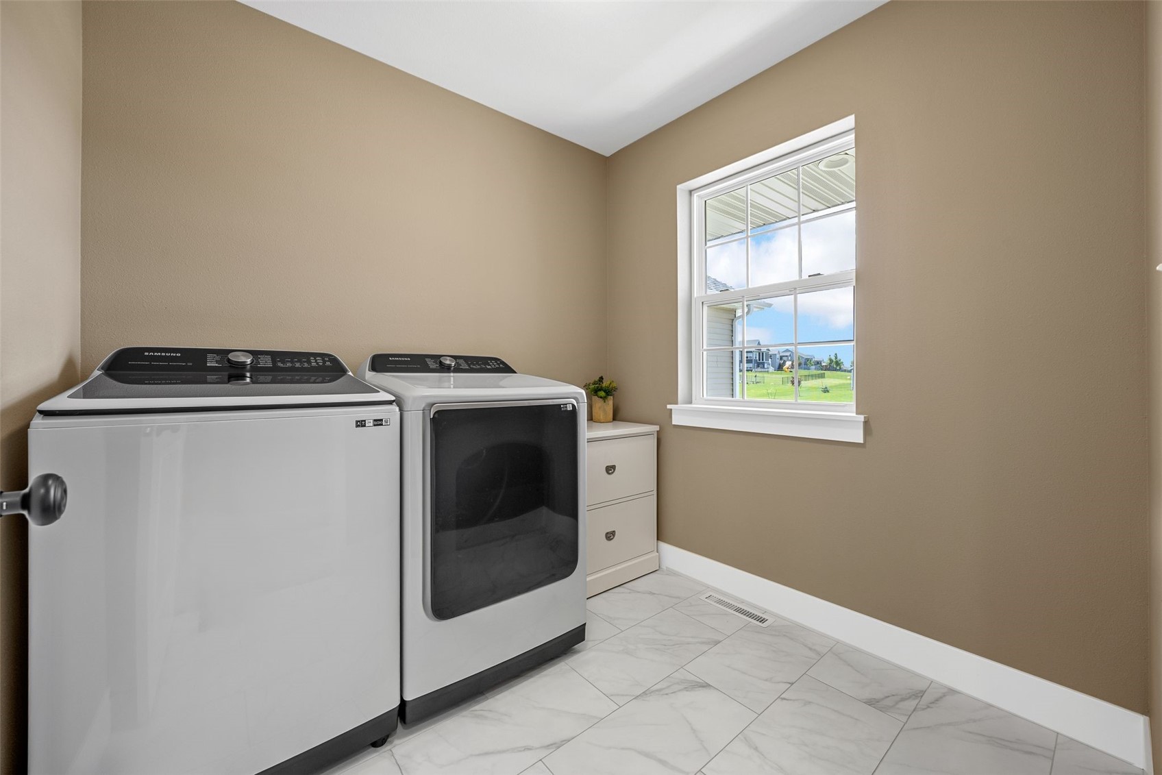 7202 Country Ridge Drive NW Cedar Rapids IA 52405