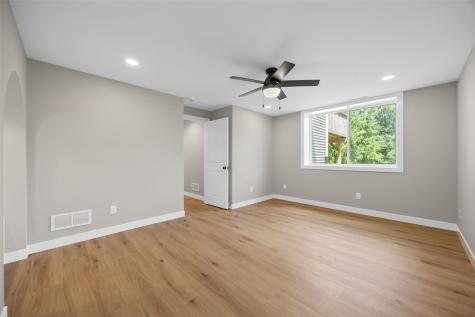 7202 Country Ridge Drive NW Cedar Rapids IA 52405