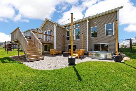 7202 Country Ridge Drive NW Cedar Rapids IA 52405