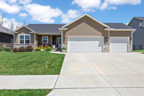 7202 Country Ridge Drive NW Cedar Rapids IA 52405