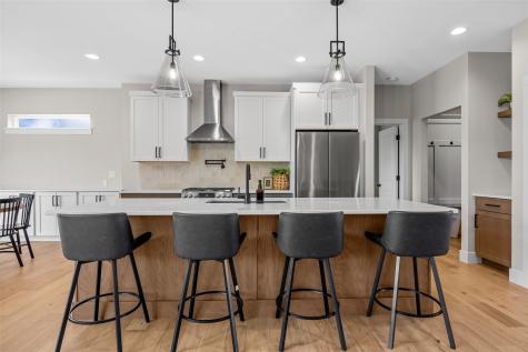 7202 Country Ridge Drive NW Cedar Rapids IA 52405