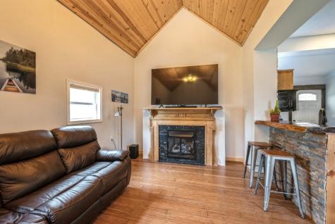 1341 8th Street Marion IA 52302