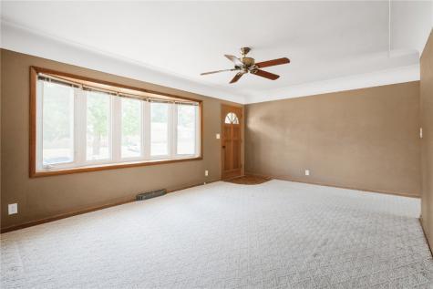 3624 Bel Air Drive SE Cedar Rapids IA 52403