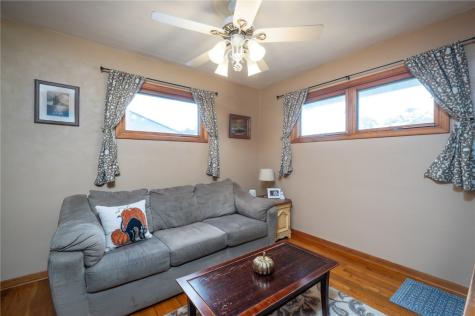 1117 Crestview SE Cedar Rapids IA 52403