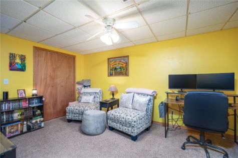 1117 Crestview SE Cedar Rapids IA 52403