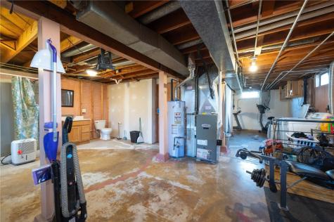 1117 Crestview SE Cedar Rapids IA 52403