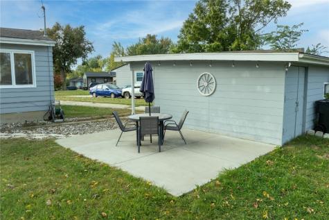 1117 Crestview SE Cedar Rapids IA 52403