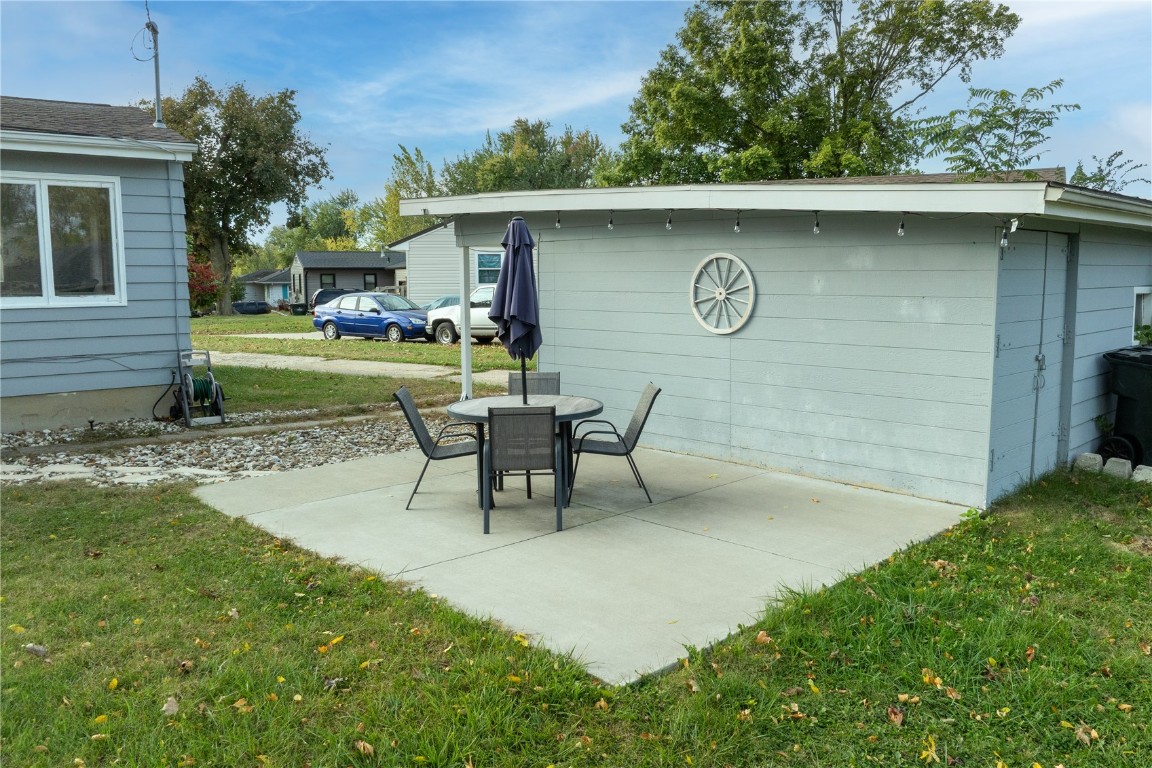 1117 Crestview SE Cedar Rapids IA 52403