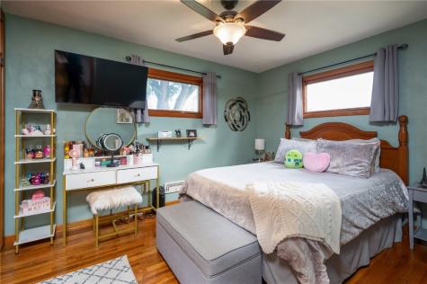 1117 Crestview SE Cedar Rapids IA 52403