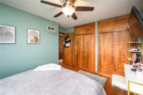 1117 Crestview SE Cedar Rapids IA 52403