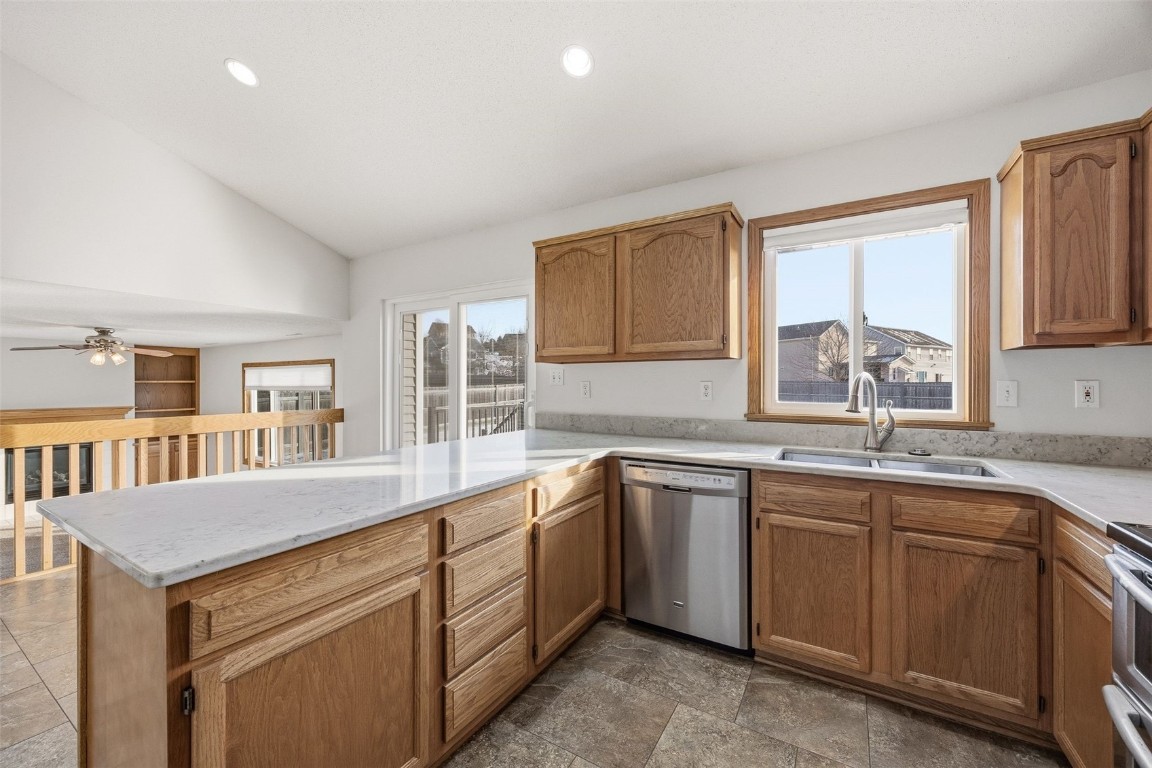 3425 Falcon View Road SW Cedar Rapids IA 52404