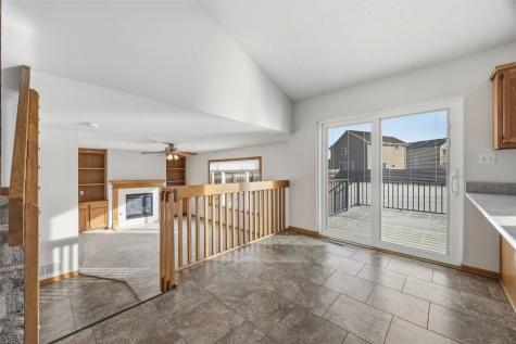 3425 Falcon View Road SW Cedar Rapids IA 52404