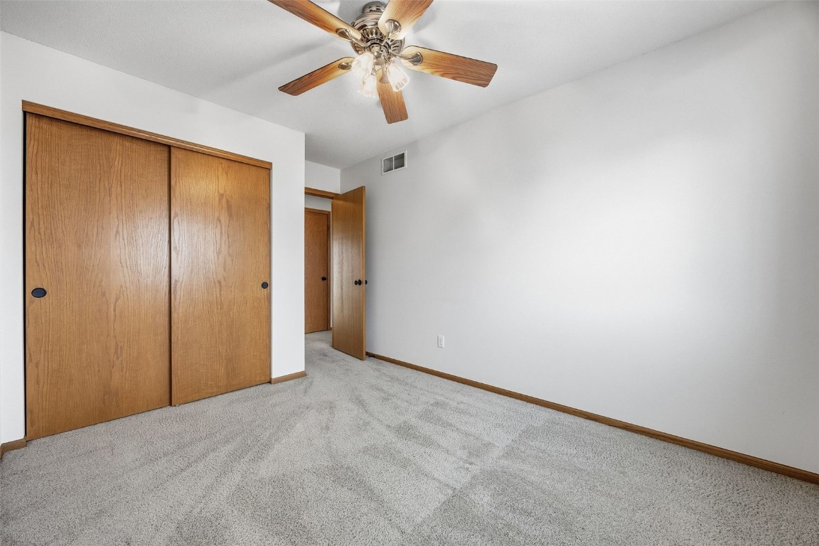 3425 Falcon View Road SW Cedar Rapids IA 52404