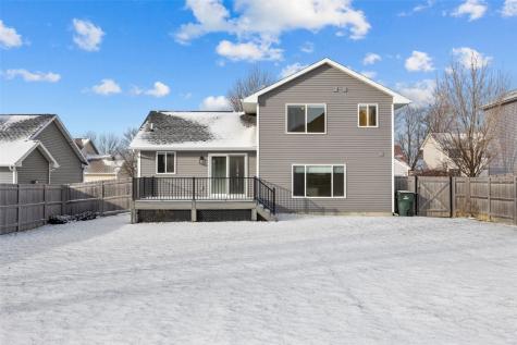 3425 Falcon View Road SW Cedar Rapids IA 52404
