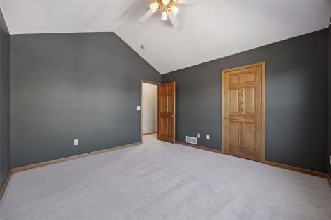 5510 Hunters Ridge Court Marion IA 52302