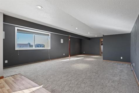 5510 Hunters Ridge Court Marion IA 52302