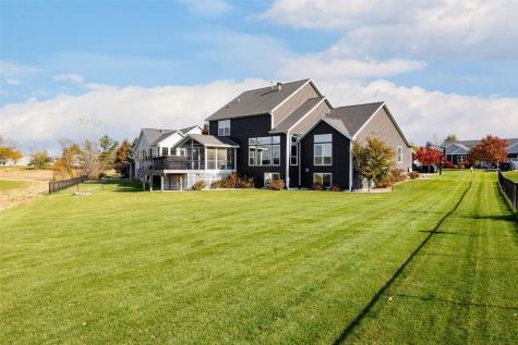 5510 Hunters Ridge Court Marion IA 52302