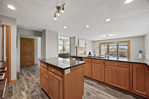 5510 Hunters Ridge Court Marion IA 52302