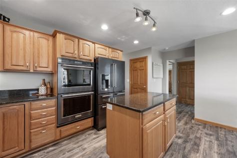 5510 Hunters Ridge Court Marion IA 52302