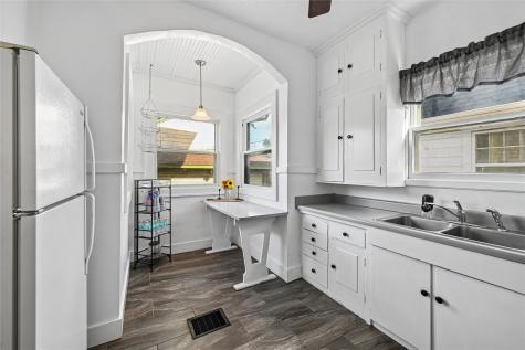 115 17th Street SW Cedar Rapids IA 52404
