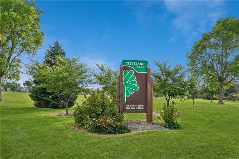 115 17th Street SW Cedar Rapids IA 52404