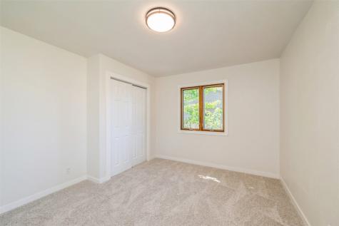 4629 Danbury Street NE Cedar Rapids IA 52402