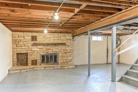 4629 Danbury Street NE Cedar Rapids IA 52402