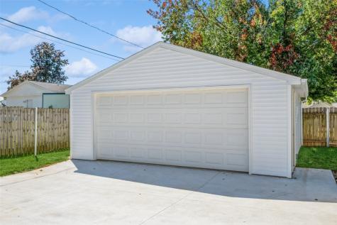 4629 Danbury Street NE Cedar Rapids IA 52402