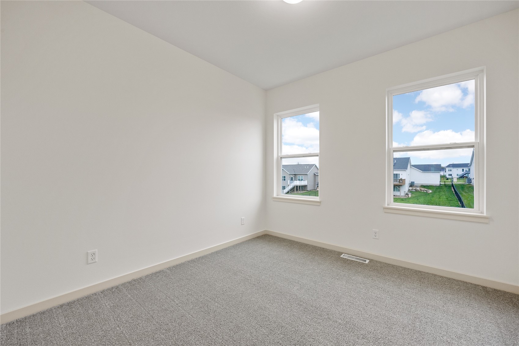 229 Mccarran Avenue NE Cedar Rapids IA 52402