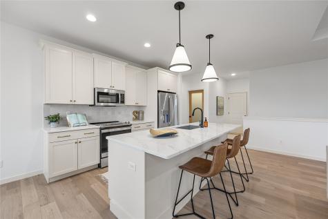 229 Mccarran Avenue NE Cedar Rapids IA 52402