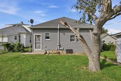 1811 3rd Street SW Cedar Rapids IA 52404