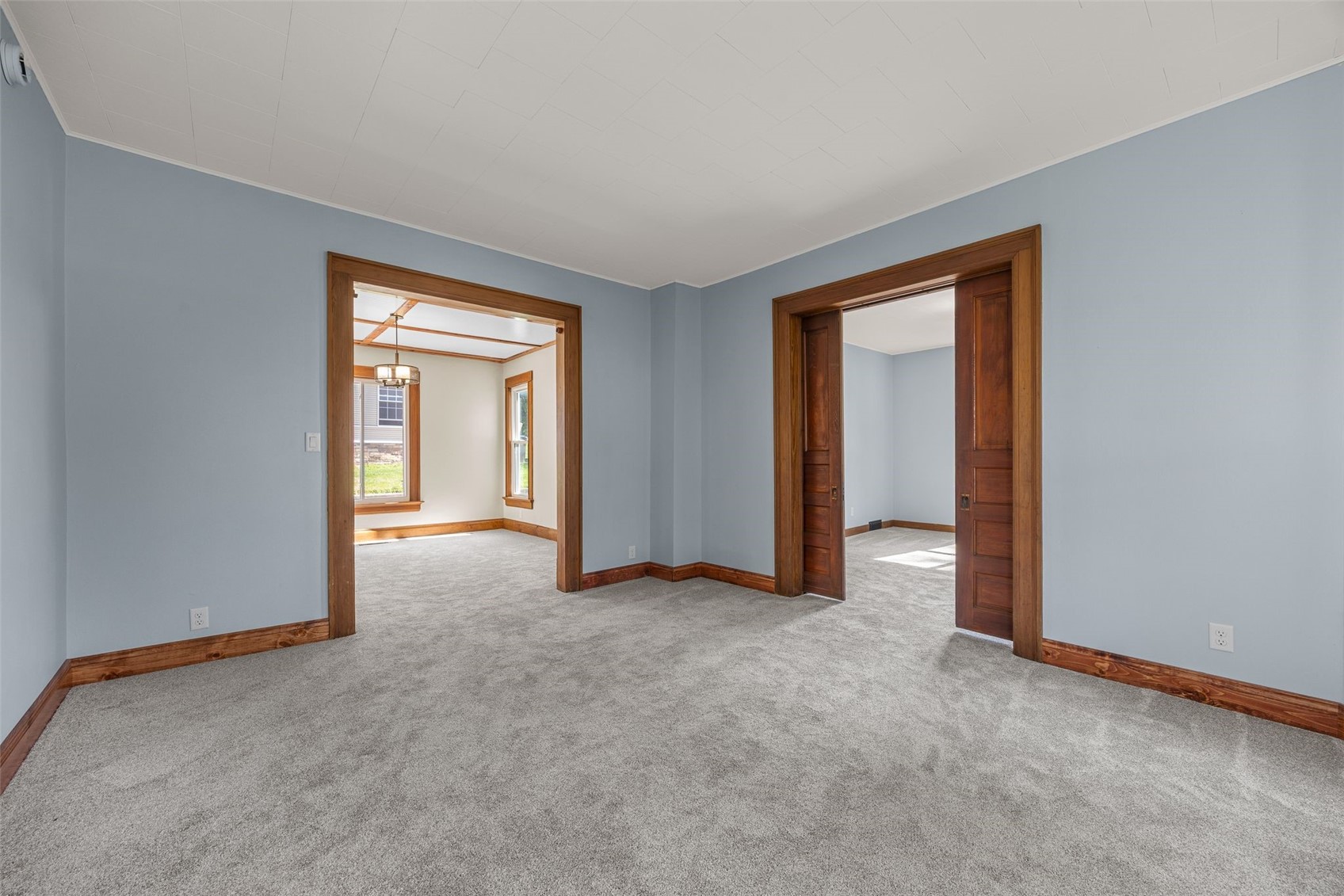 1806 8th Avenue Belle Plaine IA 52208