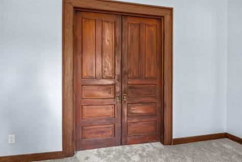 1806 8th Avenue Belle Plaine IA 52208