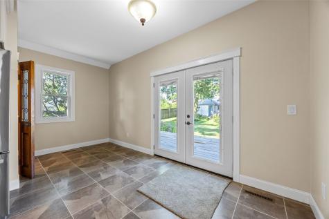 1806 8th Avenue Belle Plaine IA 52208