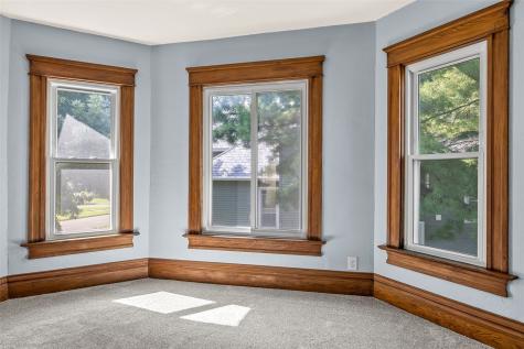 1806 8th Avenue Belle Plaine IA 52208