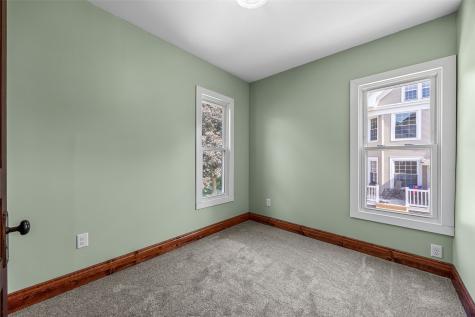 1806 8th Avenue Belle Plaine IA 52208