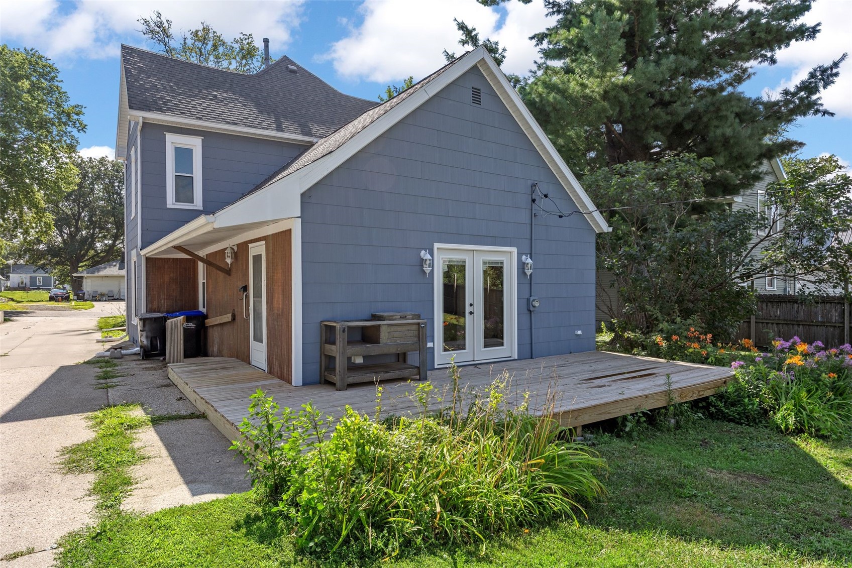 1806 8th Avenue Belle Plaine IA 52208