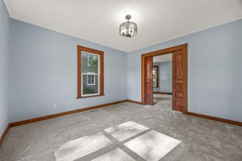 1806 8th Avenue Belle Plaine IA 52208