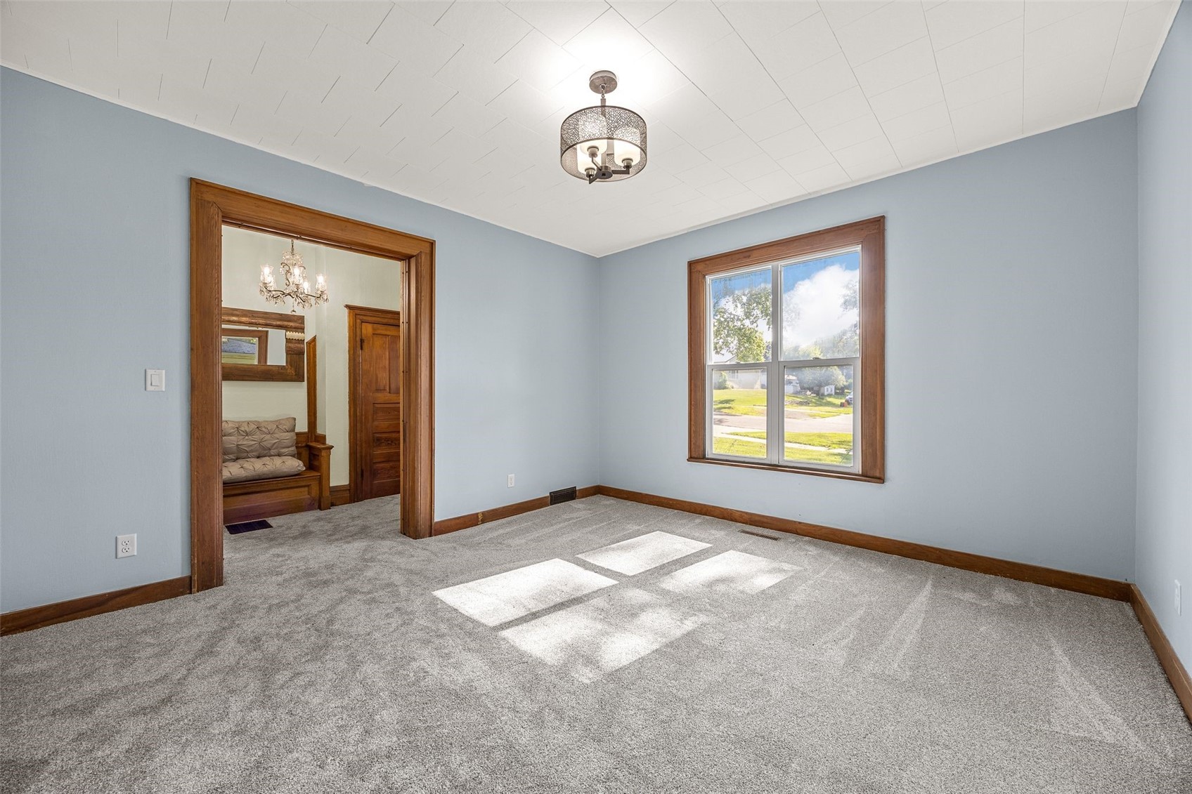 1806 8th Avenue Belle Plaine IA 52208