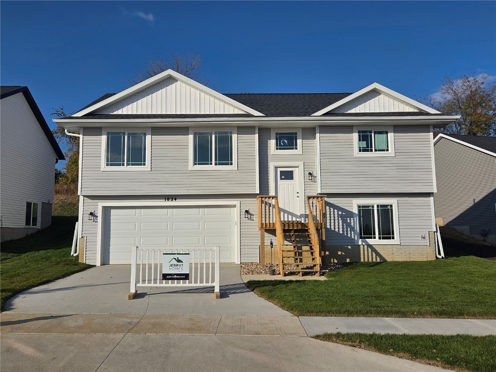 Cedar Rapids IA, 1824 Holly Meadow Avenue SW