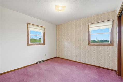 203 N Mcnamara Drive Anamosa IA 52205