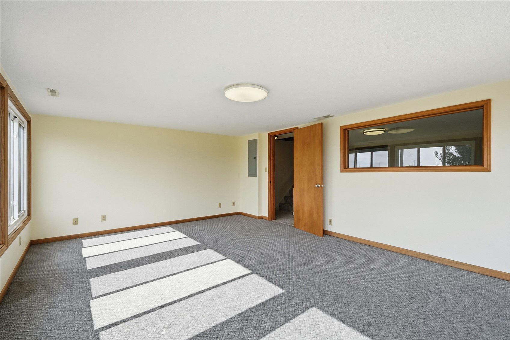 203 N Mcnamara Drive Anamosa IA 52205