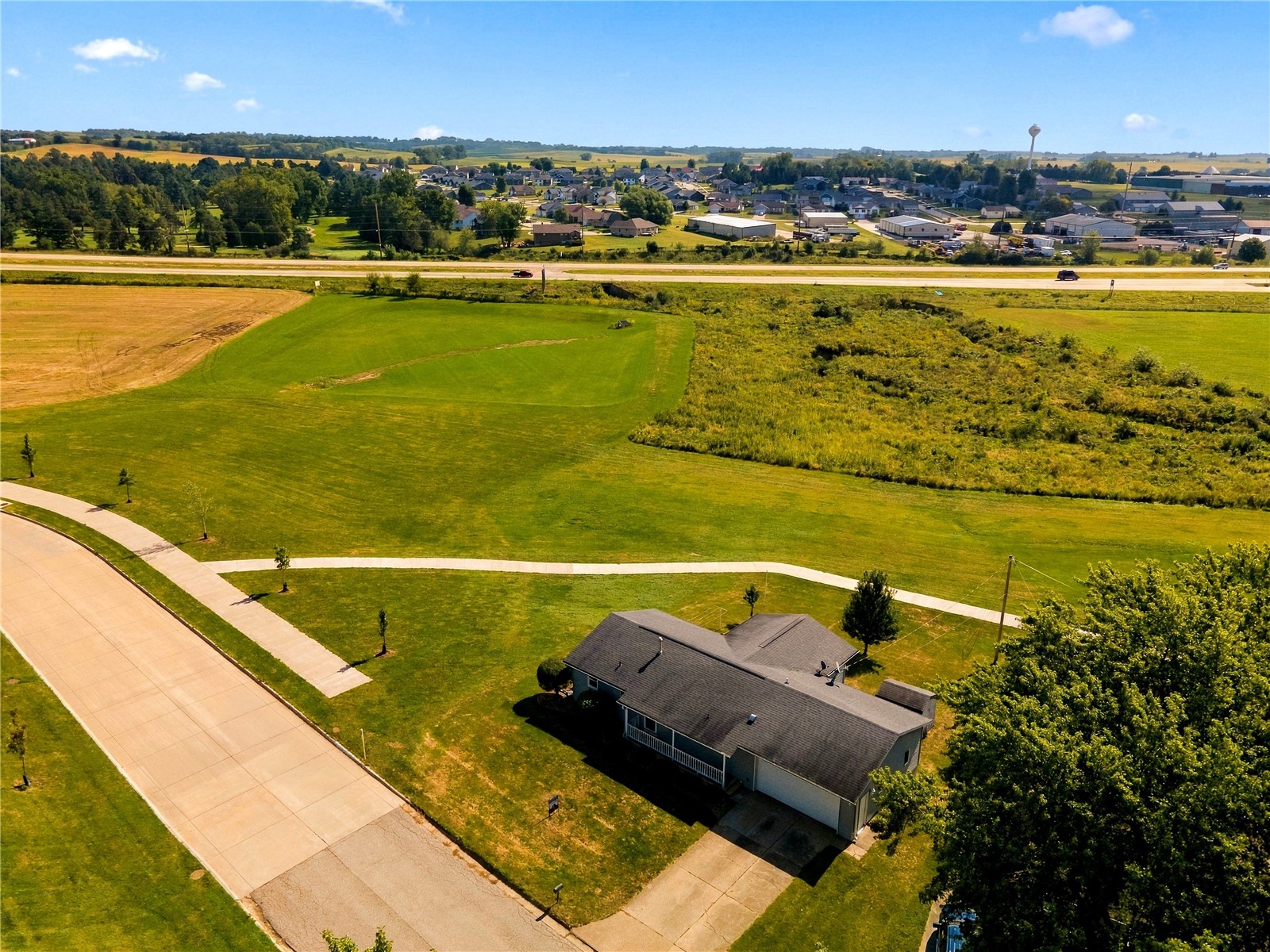 203 N Mcnamara Drive Anamosa IA 52205