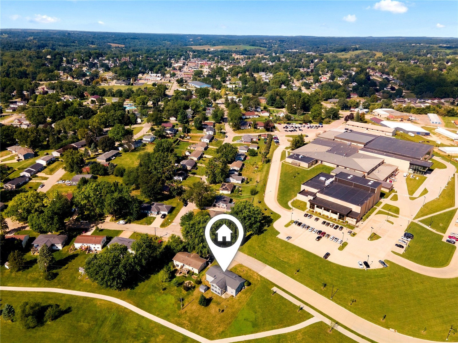 203 N Mcnamara Drive Anamosa IA 52205