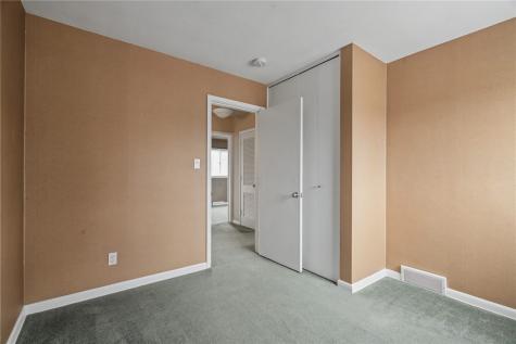 3831 Tomahawk Trail SE Cedar Rapids IA 52403