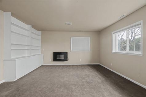 3831 Tomahawk Trail SE Cedar Rapids IA 52403