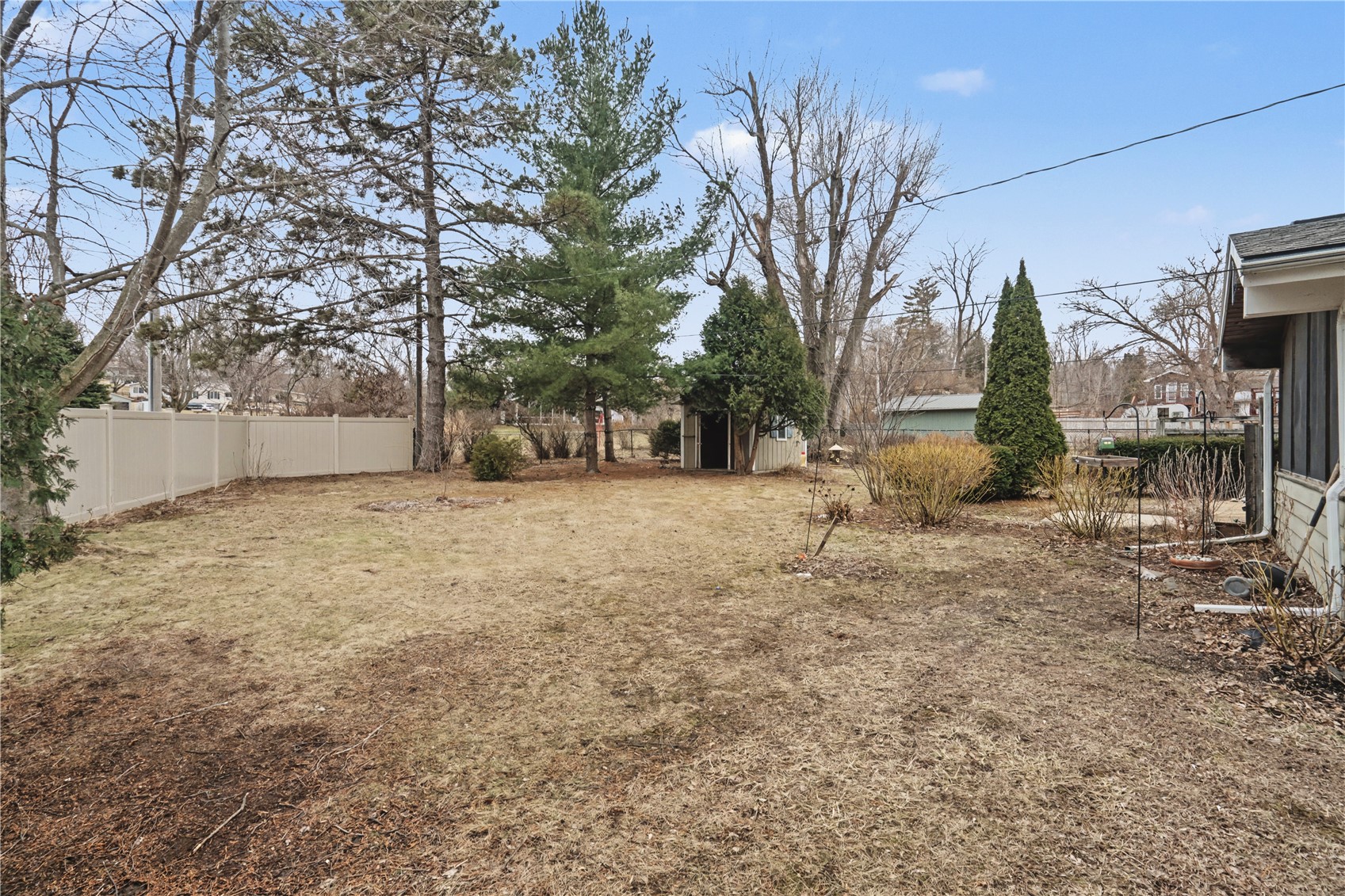 3831 Tomahawk Trail SE Cedar Rapids IA 52403